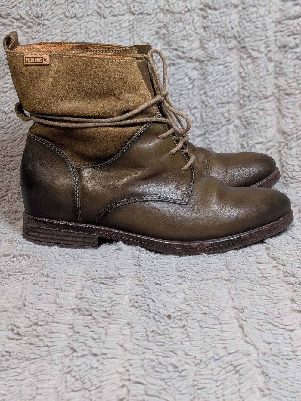 Pikolinos Olive Leather Lace-Up Women's Boots Size 38